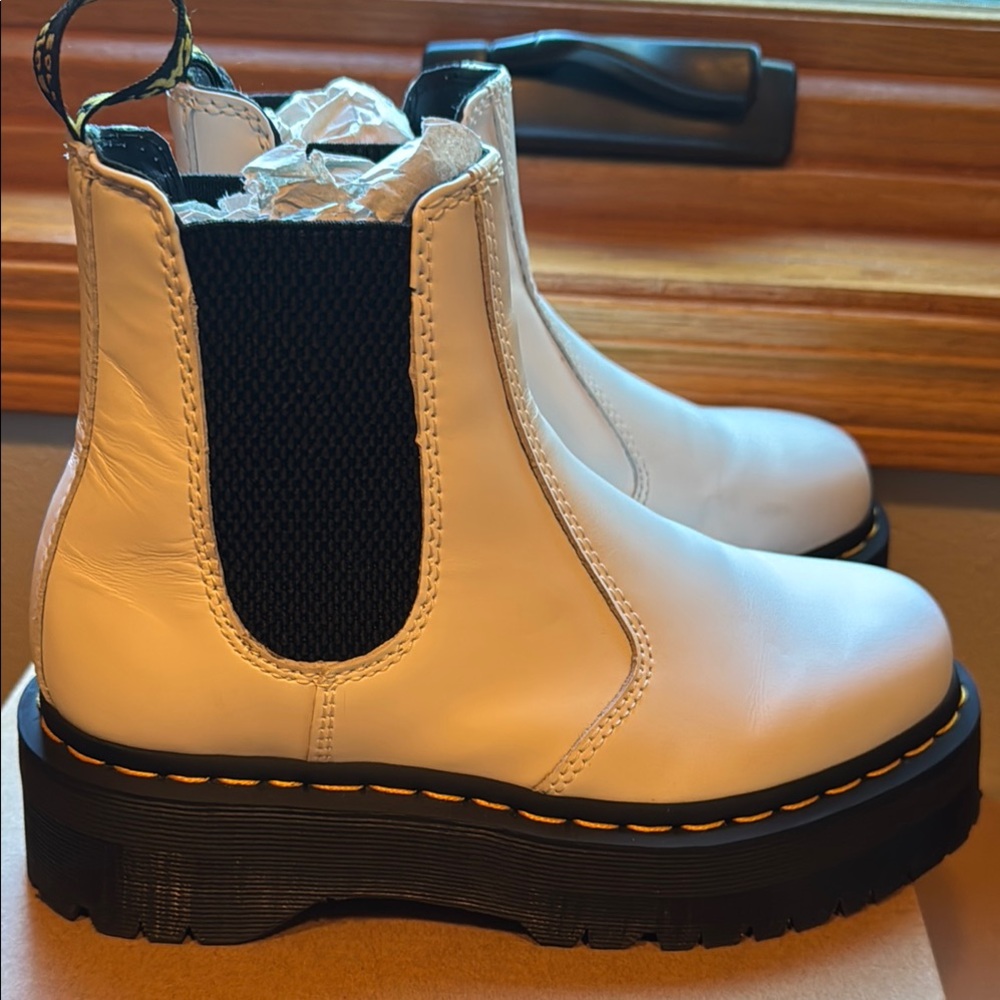Dr. Martens Quad White Chelsea Boots - Picture 6 of 11